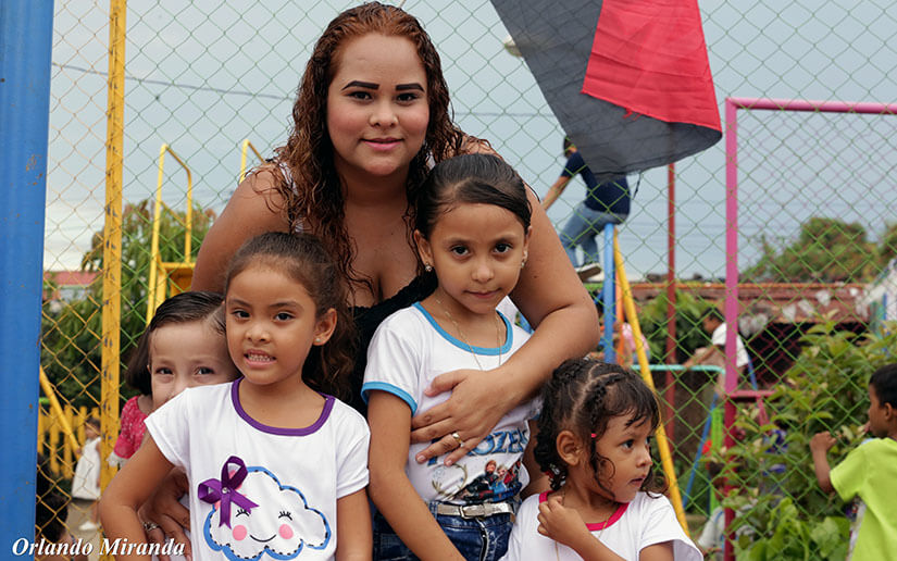 ni&ntilde;os