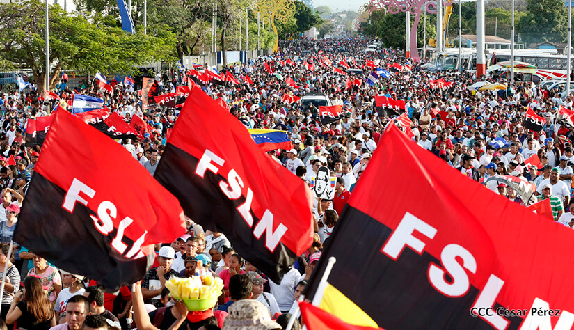 caminata en conmemoraci&oacute;n a ch&aacute;vez