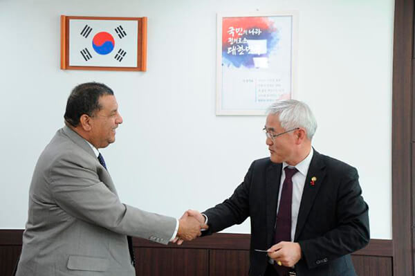 embajador de nicaragua en corea se reune con funcionarios de agencia meteorologica