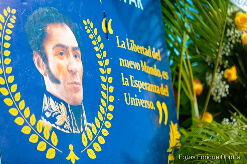 simon-bolivar-managua
