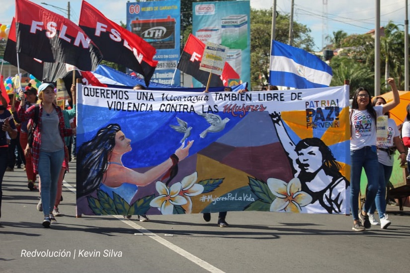 Nicaragua: Miles caminan por la Paz y el Derecho de las Mujeres a la Vida