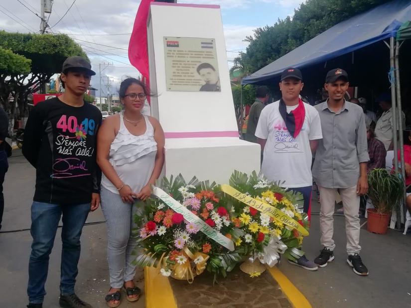rivas-homenaje