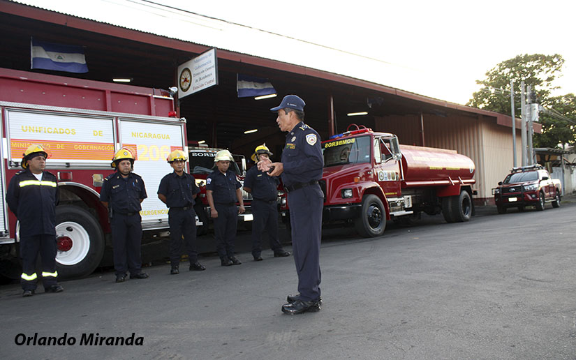 BOMBEROS