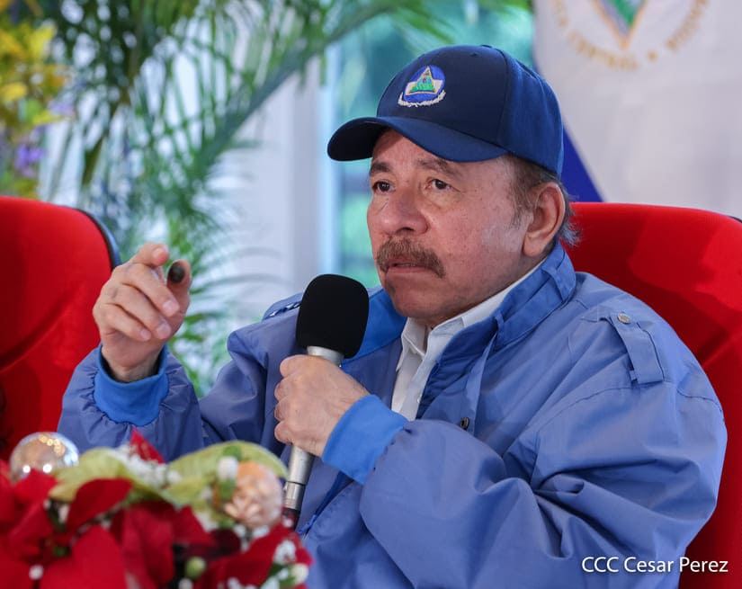 acto-comandante-daniel-ortega