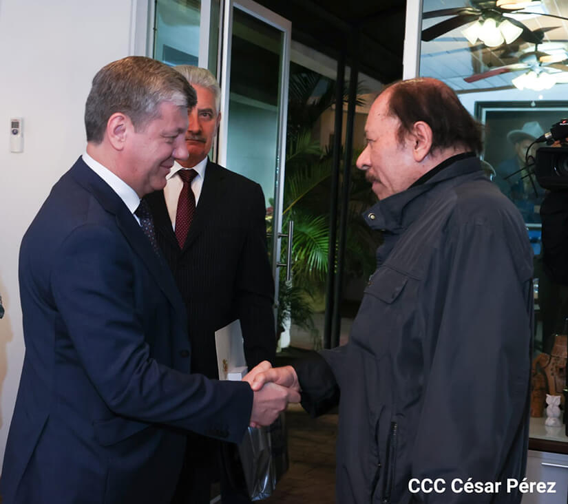 daniel-ortega-recibe-medallas-rusia