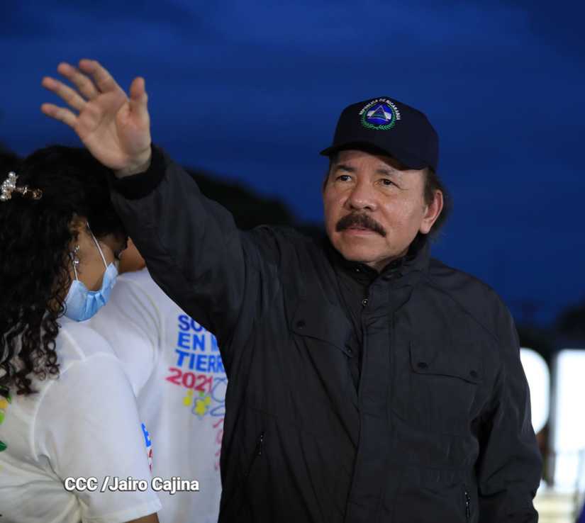 presidente-recibe-antorcha