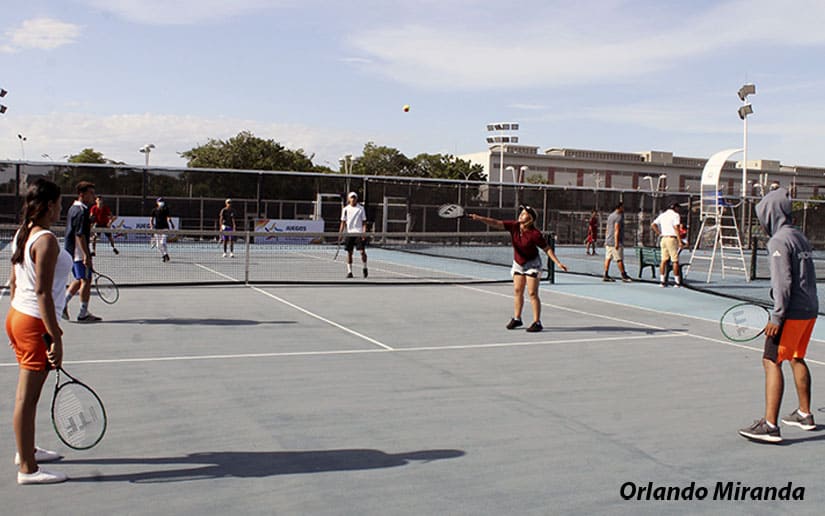 TENIS