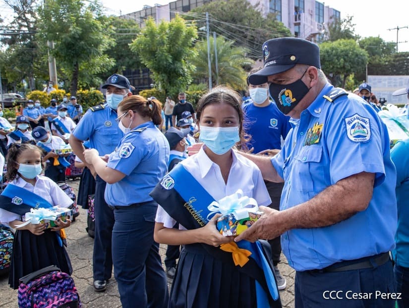 POLICIA