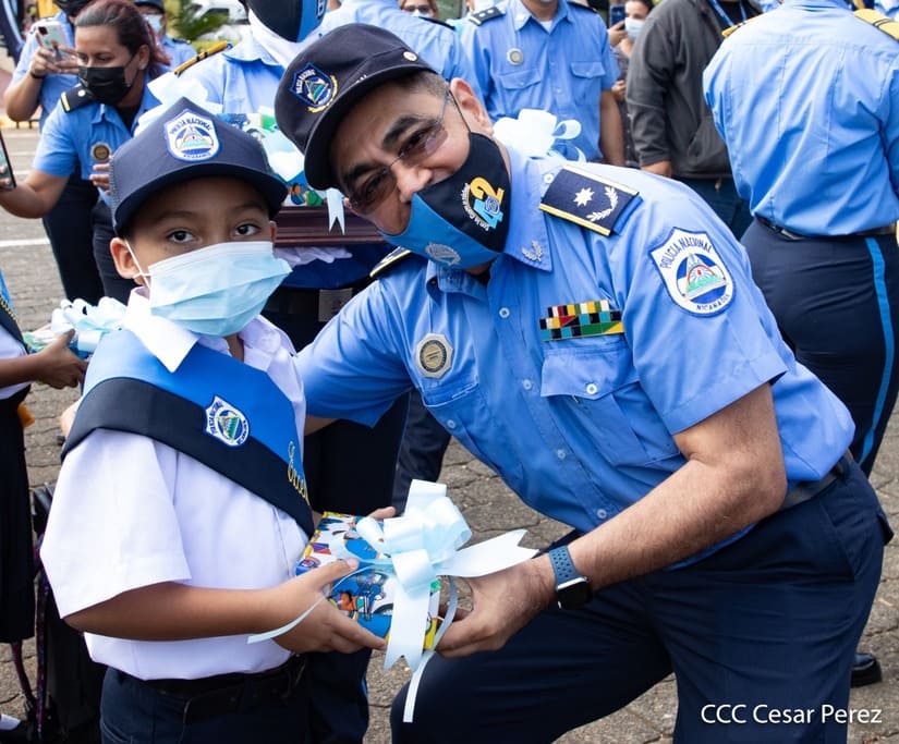 POLICIA