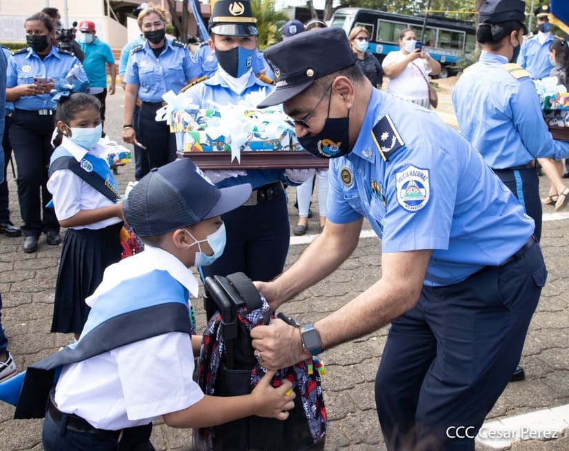 POLICIA