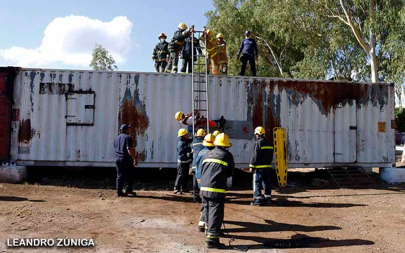 BOMBEROS