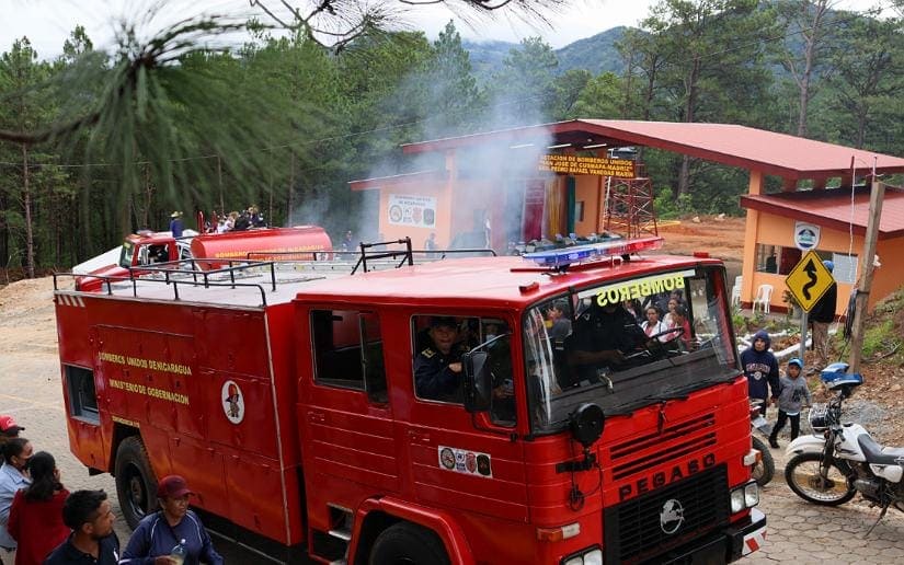 BOMBEROS