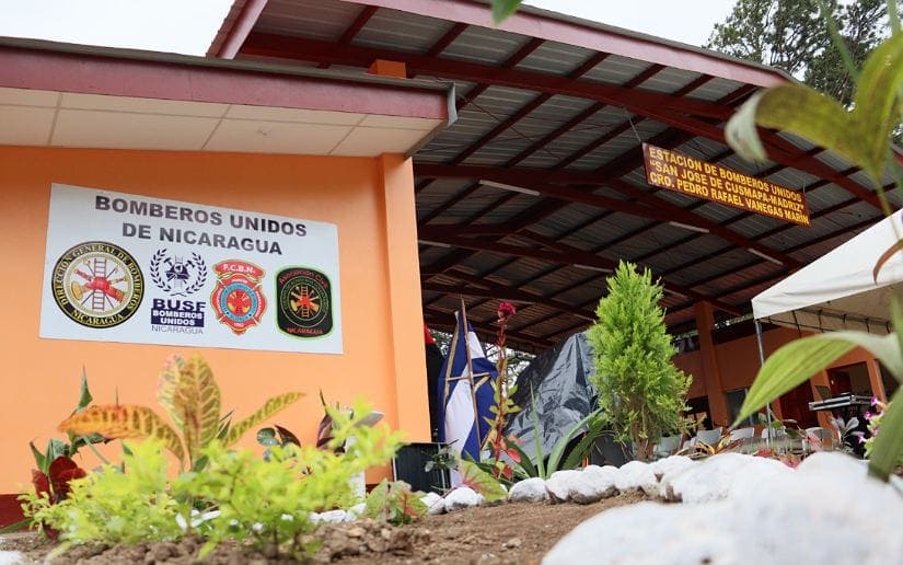 BOMBEROS