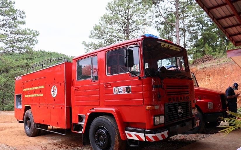 BOMBEROS