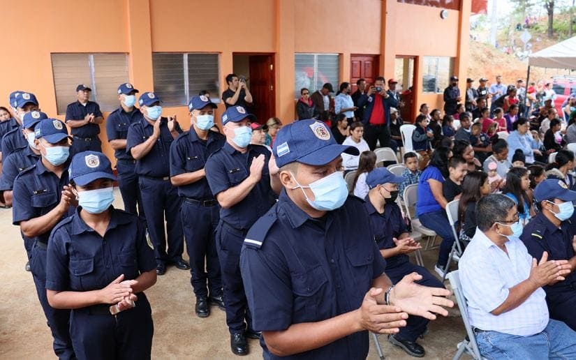 BOMBEROS