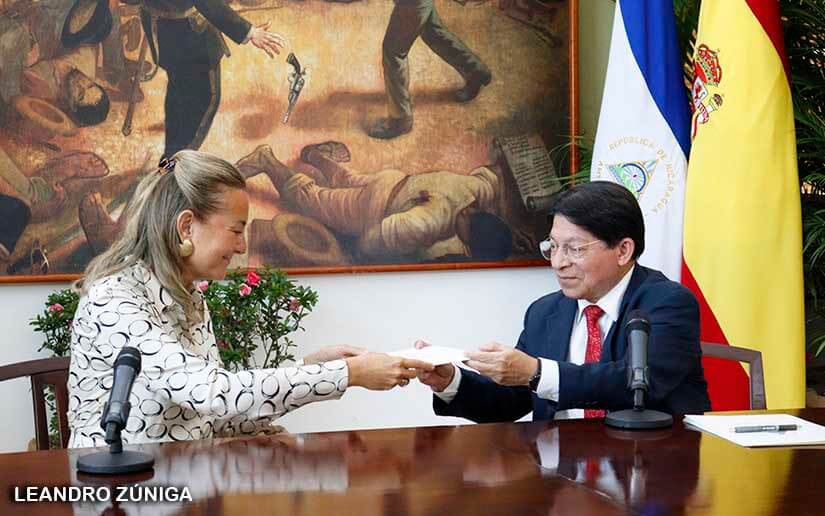 embajadora-espana