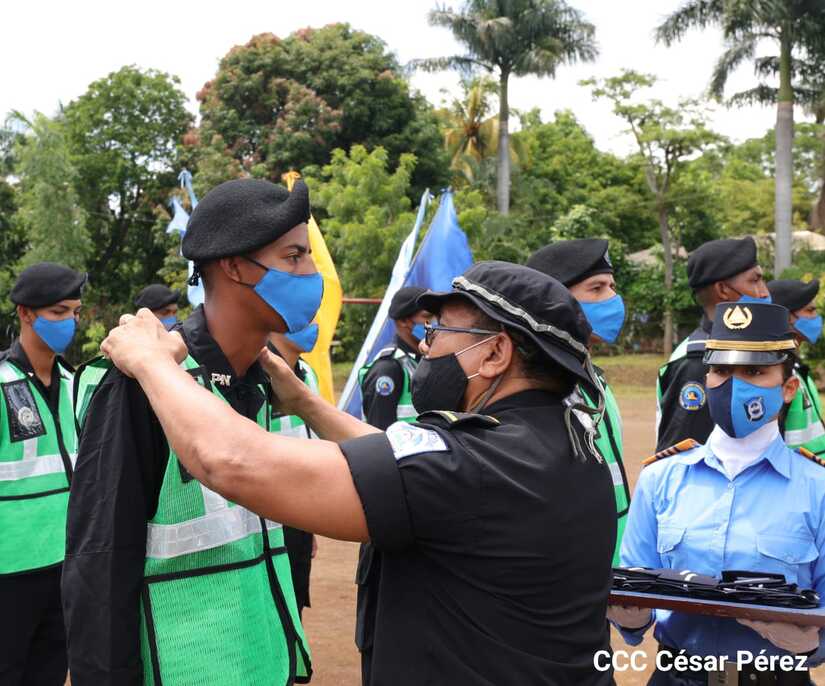 POLICIA