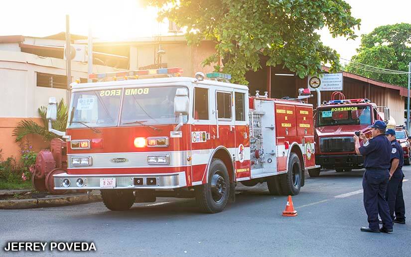 BOMBEROS