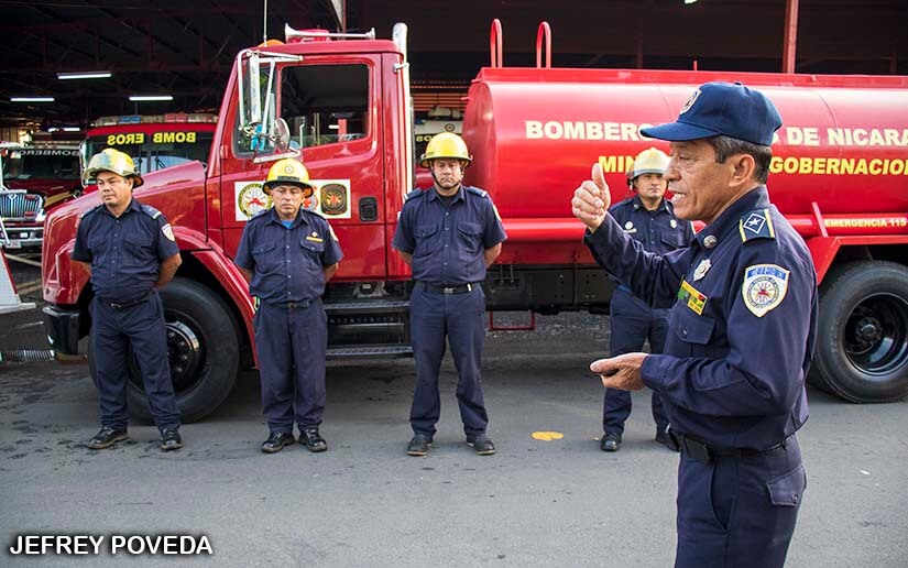 BOMBEROS