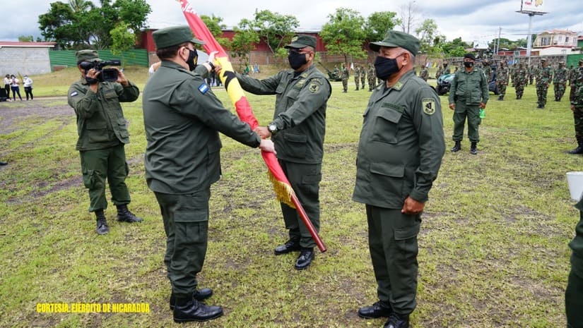 en