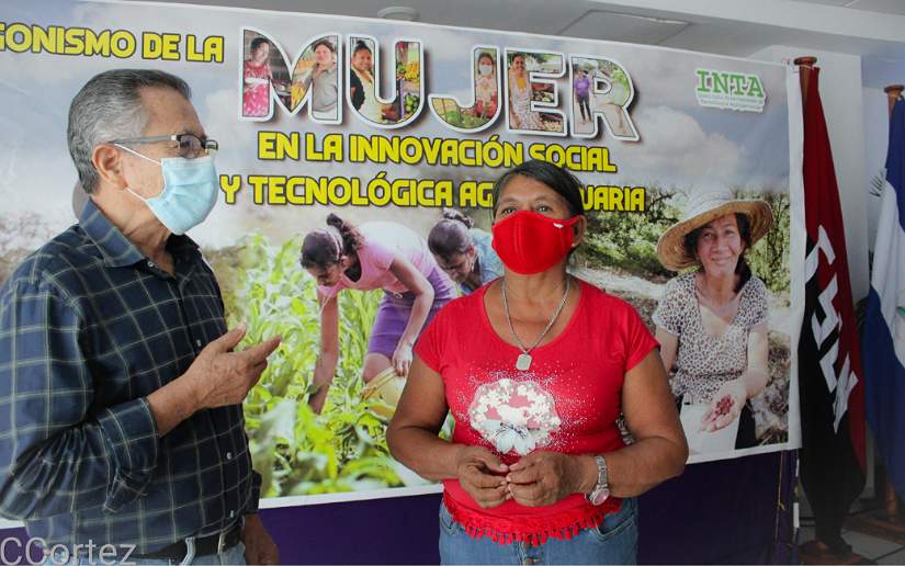 MUJERES
