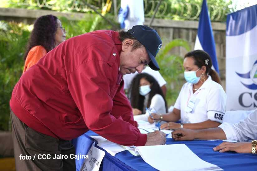 presidente-vicepresidenta-votacion
