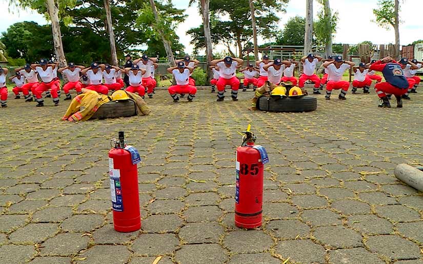 BOMBEROS