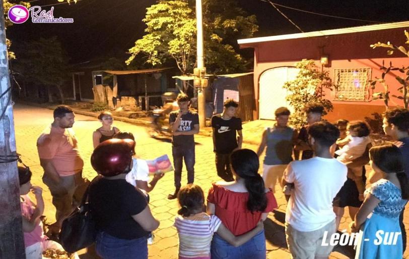 leon-jovenes-riesgo