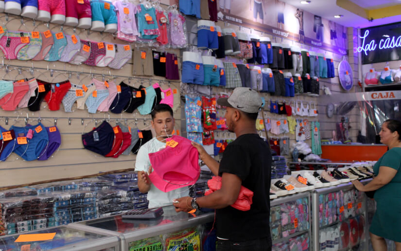 El mercado Oriental tiene los mejores productos para hombres y mujeres