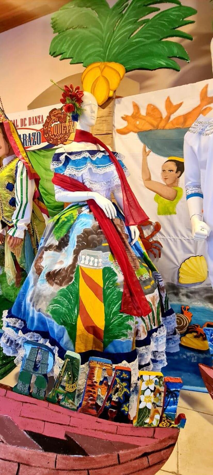 TRAJE