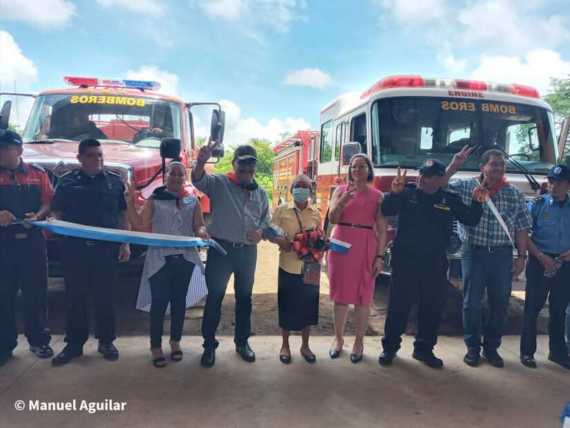 BOMBEROS