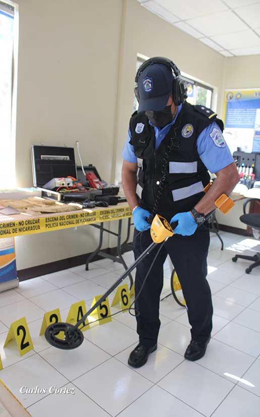 POLICIA