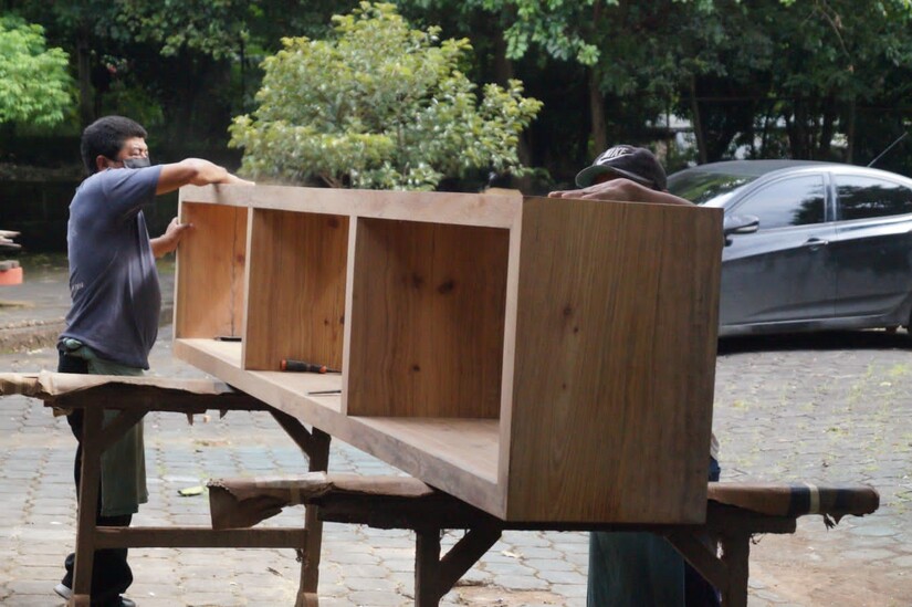 MUEBLES