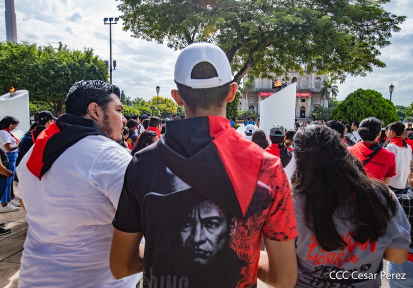 COMANDANTE