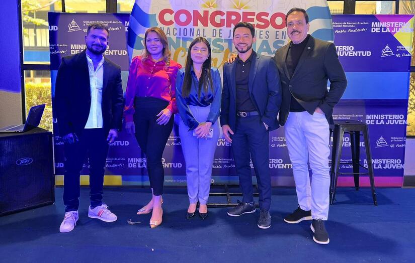 JOVENES