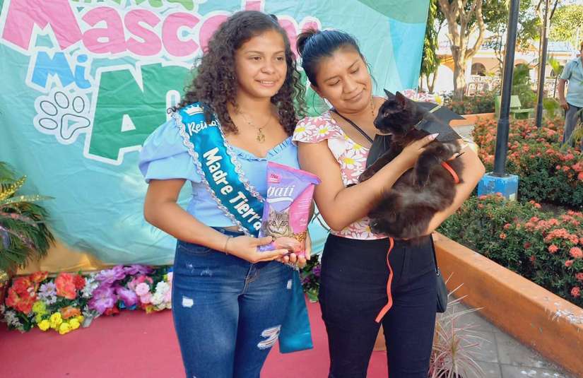 MASCOTA