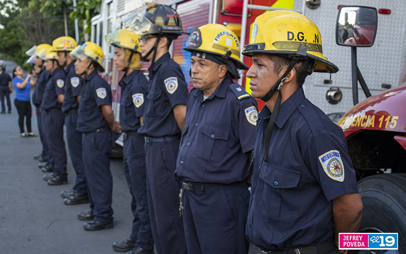 BOMBEROS