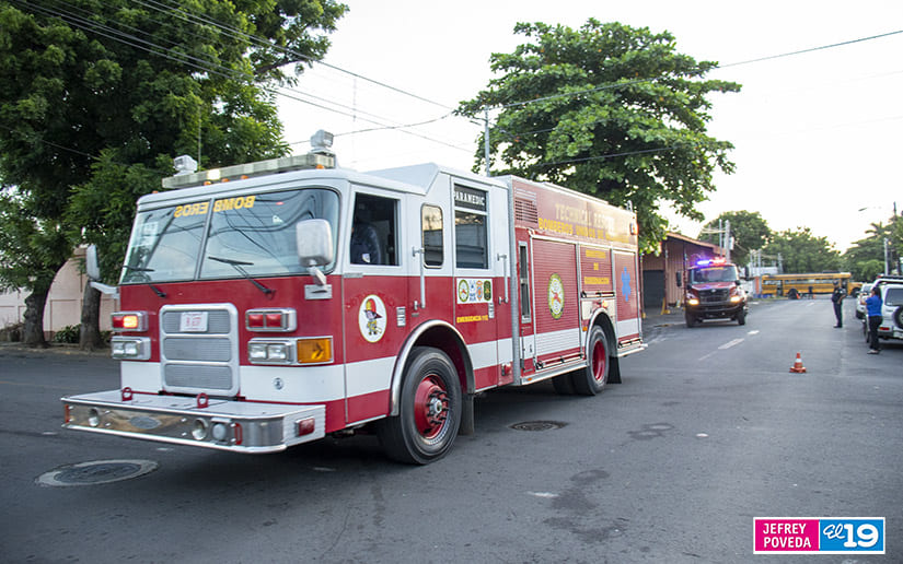 BOMBEROS