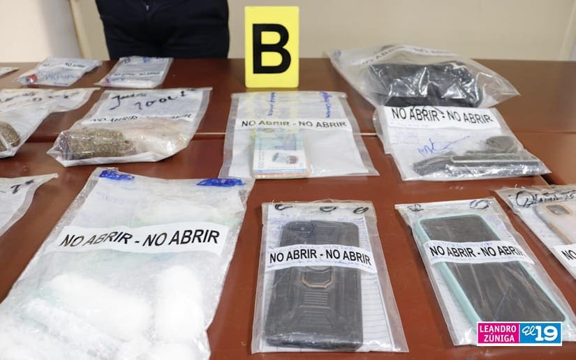 POLICIA
