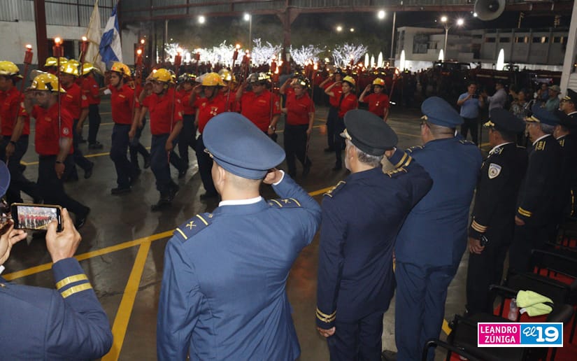 BOMBEROS