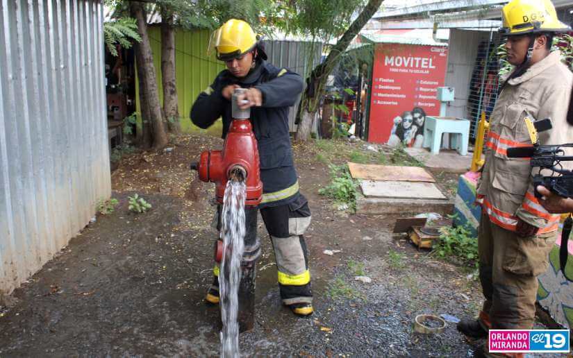 BOMBEROS