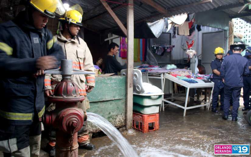 BOMBEROS