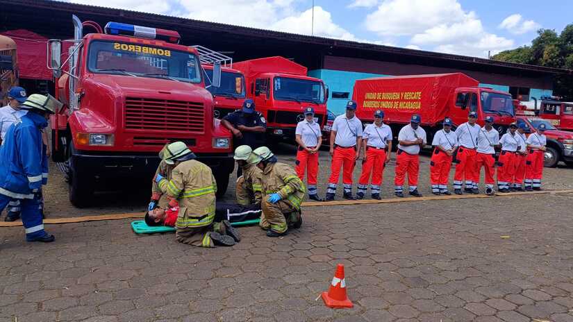 BOMBEROS