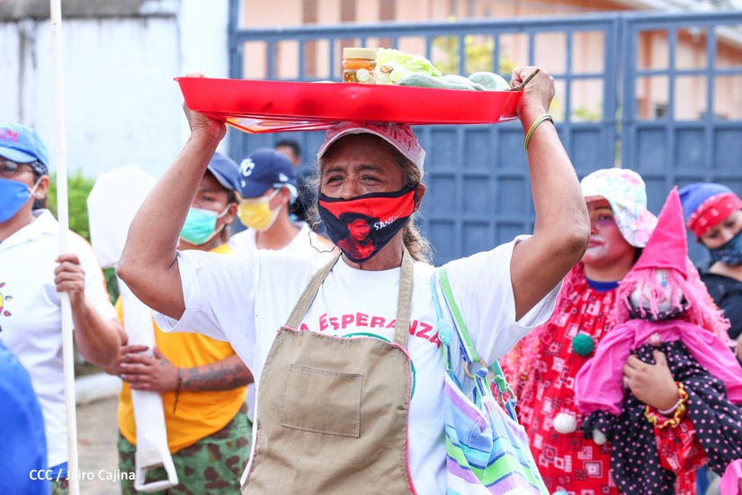MUJERES