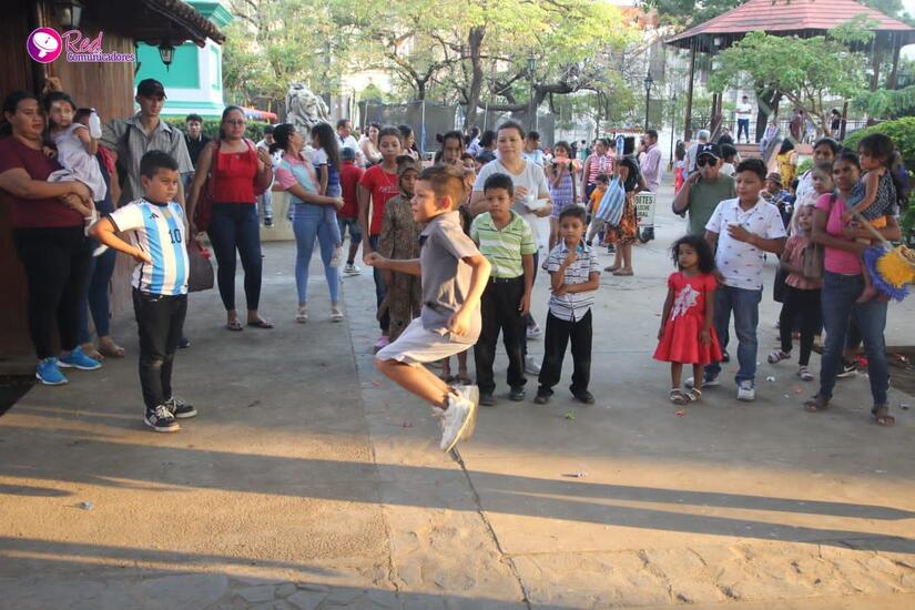 FESTIVAL