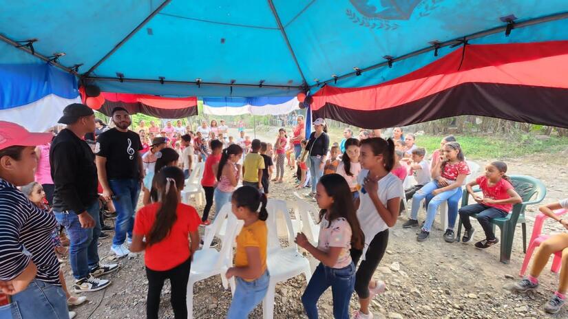 FESTIVAL