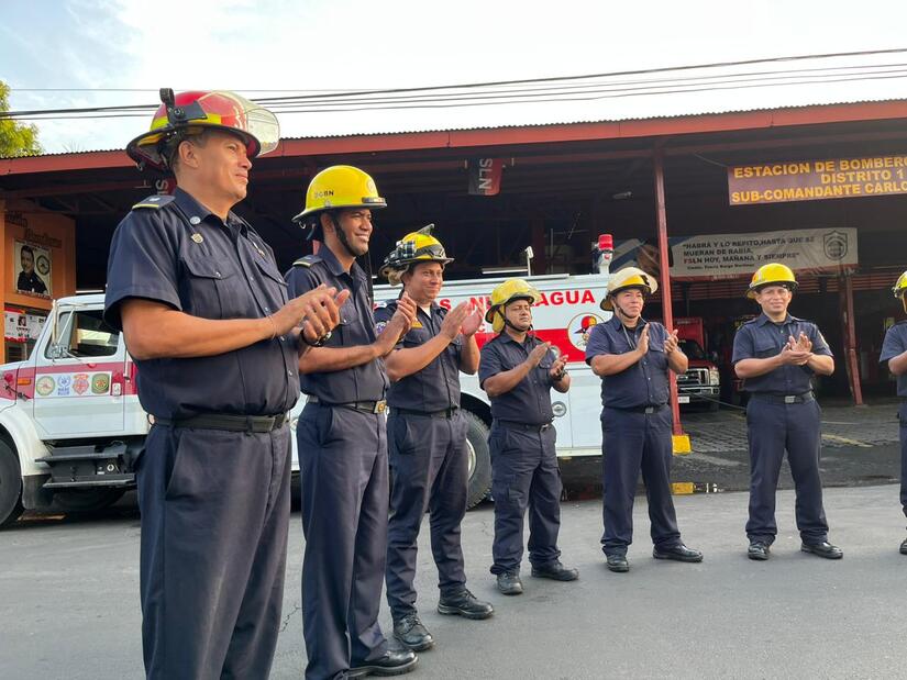 BOMBEROS