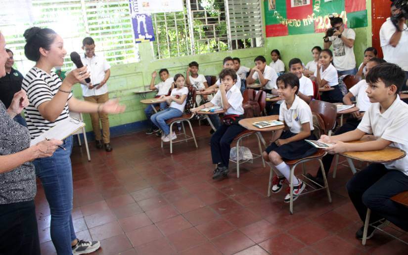 charla