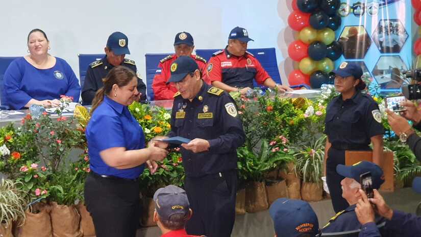 BOMBEROS