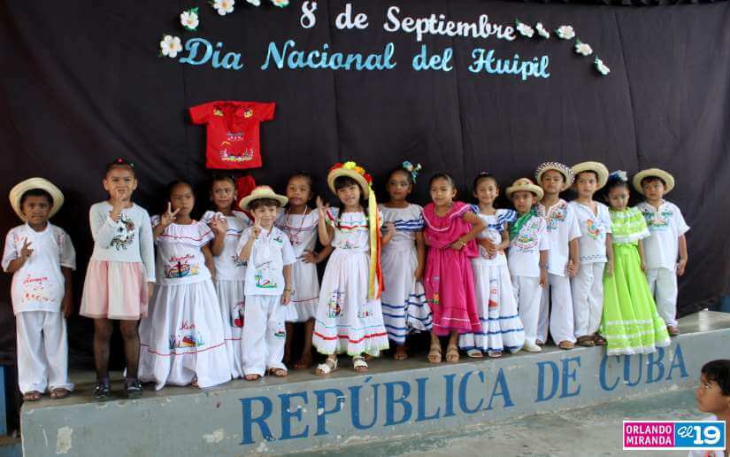 HUIPIL